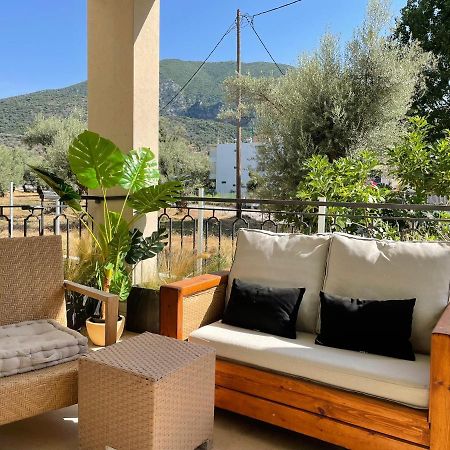 Kl Suites Lefkada - Feel At Home New Boho Apartment 400M From Beach Nidri Town Center Exterior foto